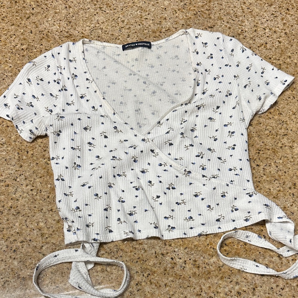 Brandy Melville White Floral Crop Top